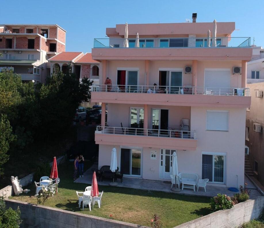 Casa Hena Hotel Улцин Екстериор снимка