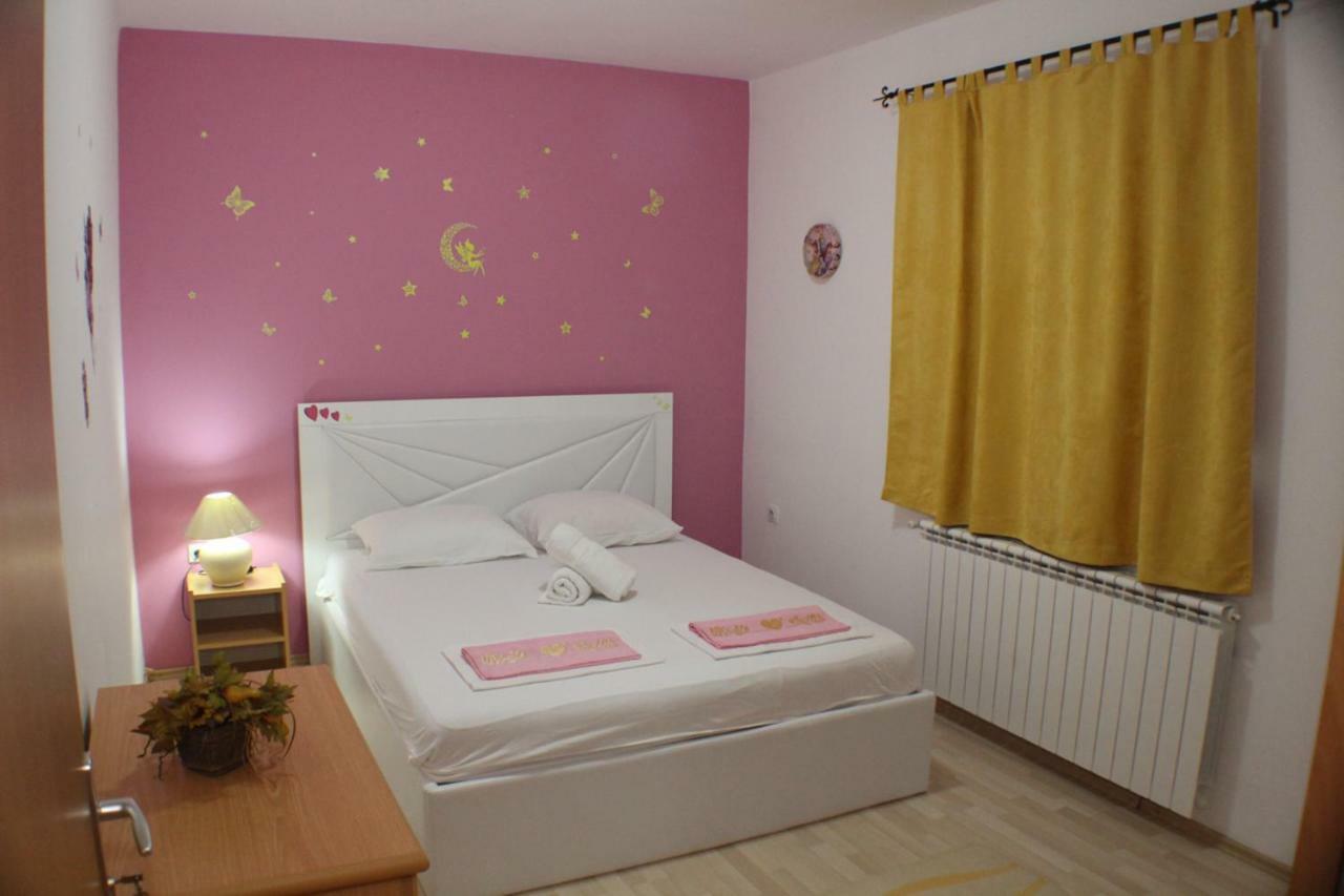 Casa Hena Hotel Улцин Екстериор снимка