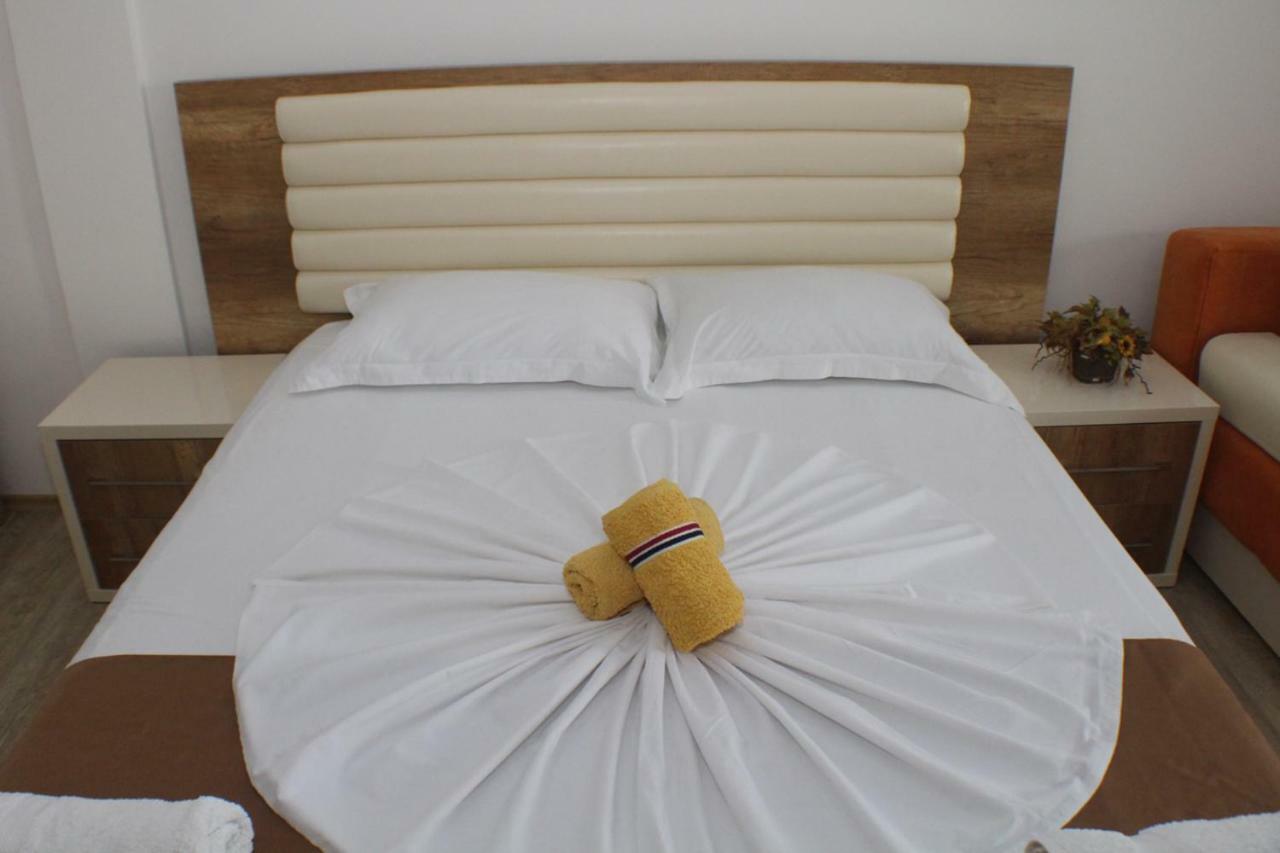 Casa Hena Hotel Улцин Екстериор снимка